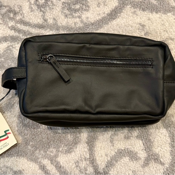 Massei ItalyNWT Black Pebble Leather Dopp Kit